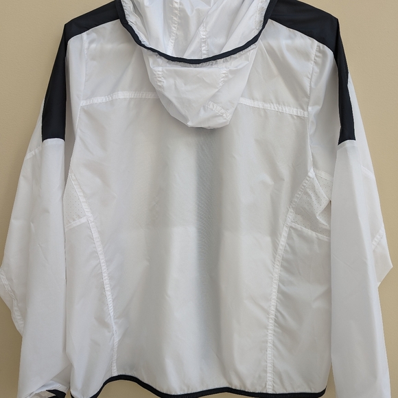 NWT Reebok Lightweight Jacket - Picture 2 of 9